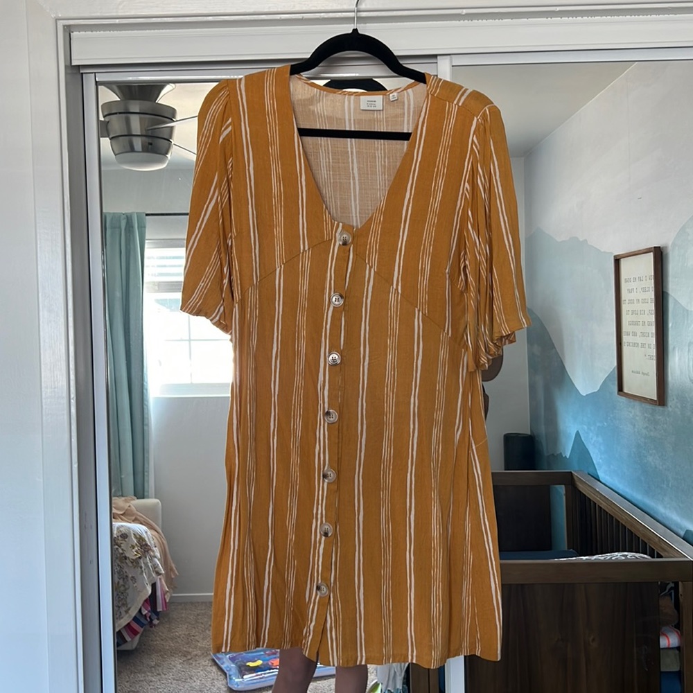 Women’s dress